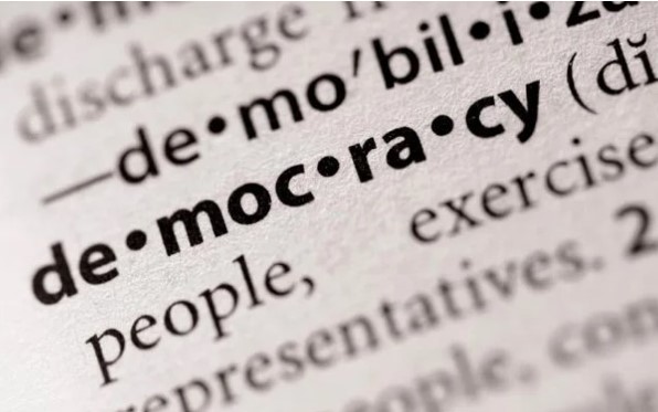 PRENDERCI CURA – Democrazia